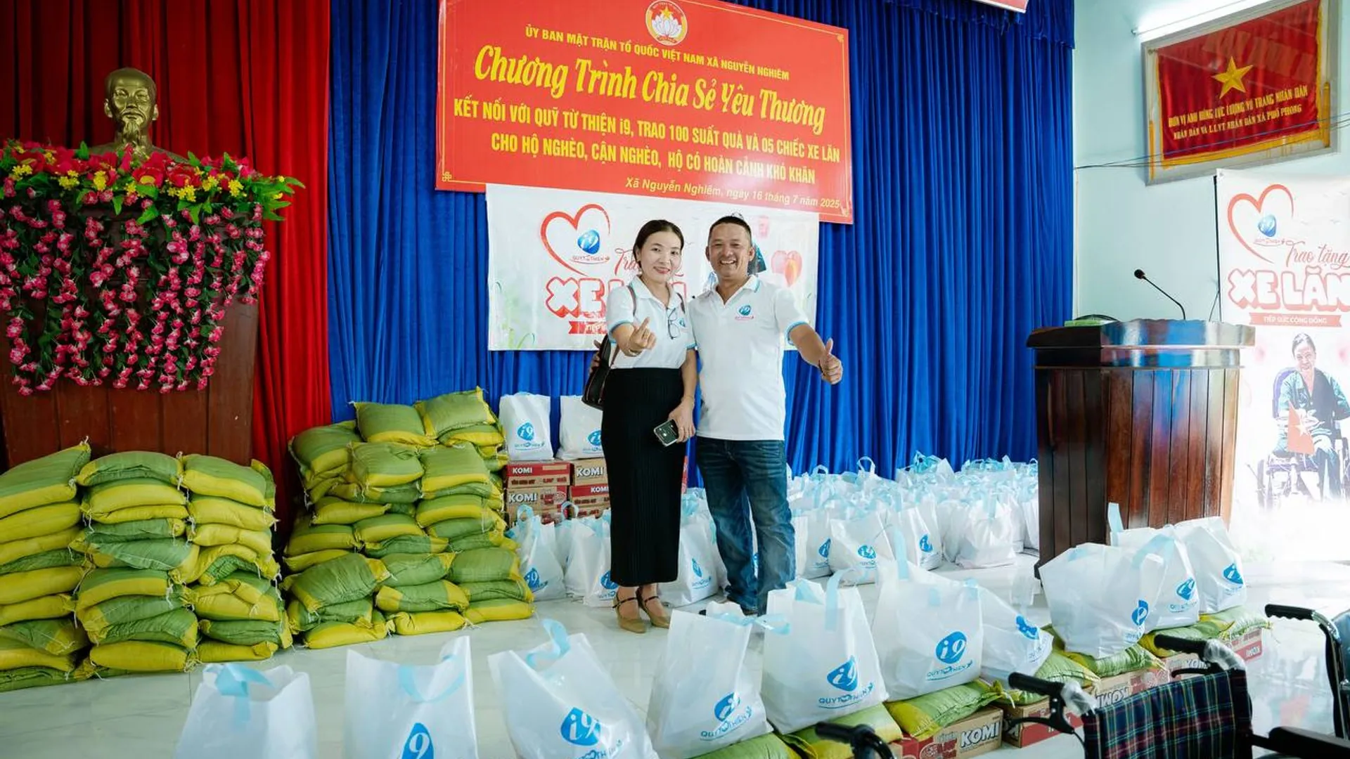 Hình ảnh tượng trưng cho sự hỗ trợ và cờ bạc có trách nhiệm trong cộng đồng nohu78